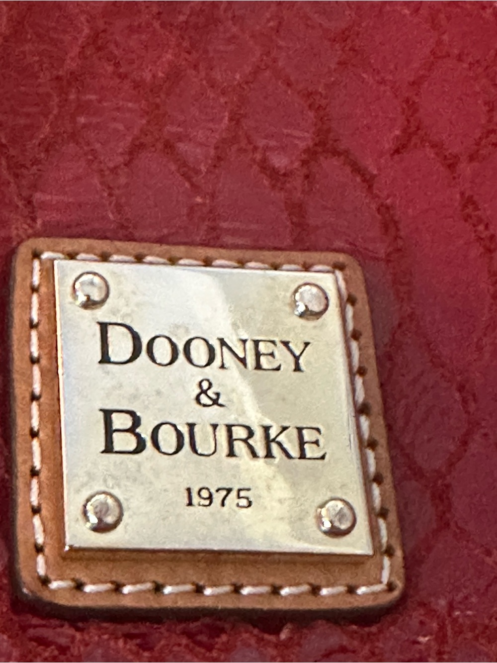 Dooney & Bourke Red & Tan Embossed Leather Shoulder Bag w/keychain - Picture 5 of 16